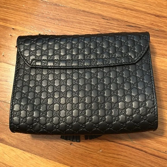 Authentic black Gucci microguccissima leather Emily chain crossbody bag - Picture 7 of 11